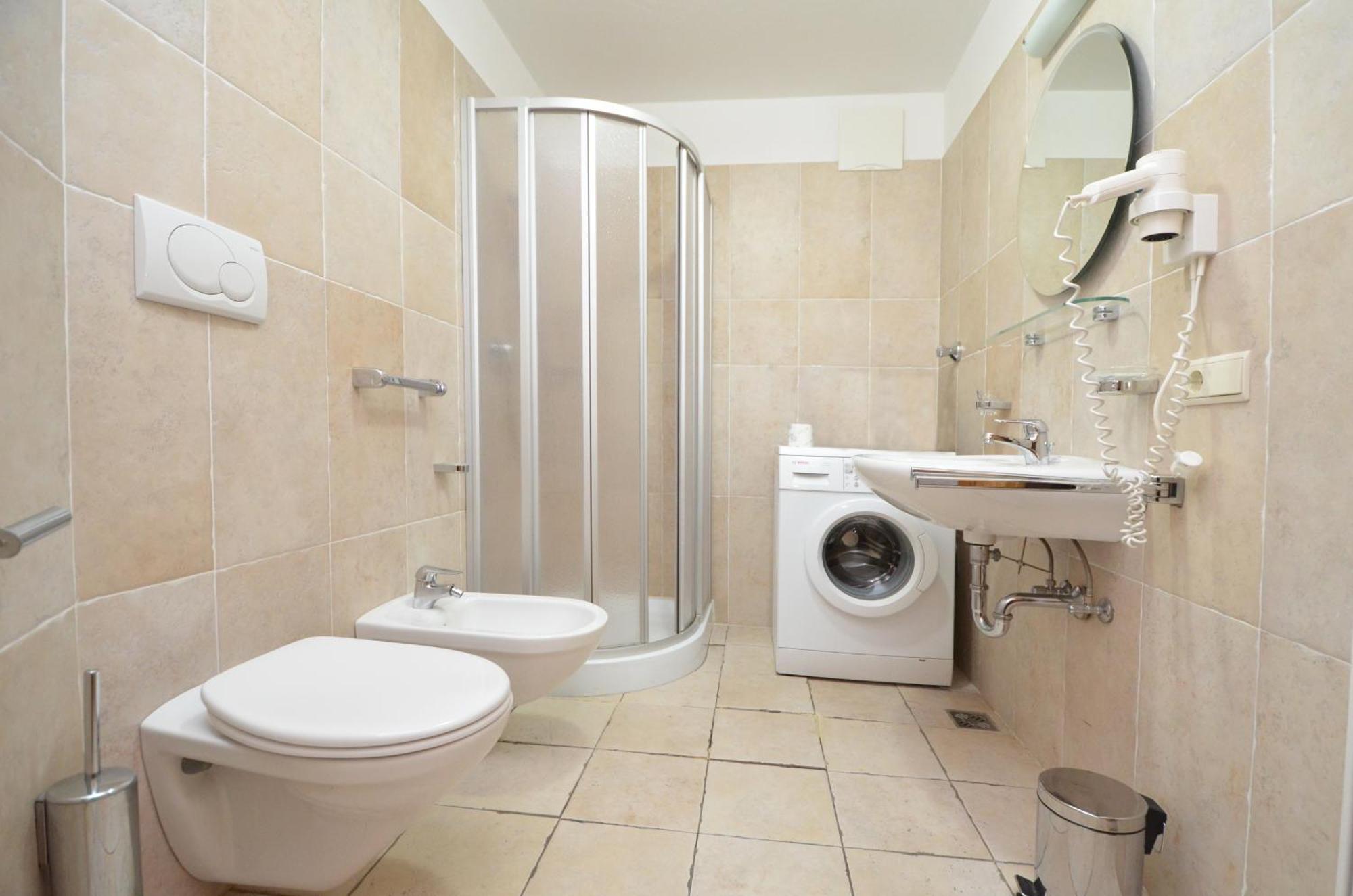 Aurturist Miramonti S Candido Apartment *